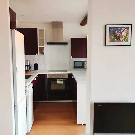 Au Coeur Du Vieux Nice: Pour 4 Appartement
