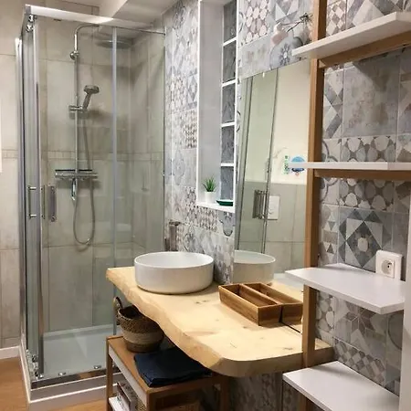 Au Coeur Du Vieux Nice: Pour 4 * 尼斯